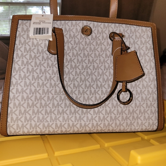 Purse/Bag/Satchel/Michael Kors - Picture 3 of 14